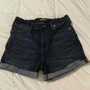 Express Jean Short